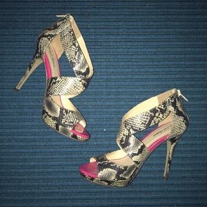 Michael Antonio snake print/pink heels